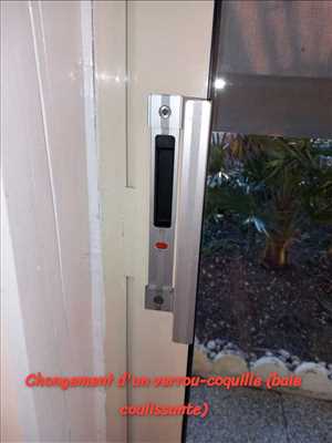 Exemple de réparation de porte d'entrée n°13805 à Angoulême par Michel Monsallut