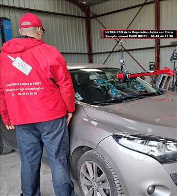 Photo de réparation de pare-brise n°14170 à Rennes par le réparateur La Rennes De La Clé Automobiles
