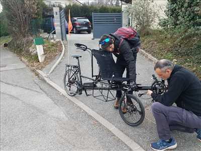 Photo de réparation de bicyclette n°2399 dans le département 74 par Julien