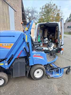 Photo de réparation de tondeuse à gazon n°6982 à Mayenne par le réparateur L'ATELIER 