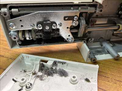 Photo de réparation de machine à coudre n°7914 à Bourg-en-Bresse par le réparateur Les Ateliers De La Sauterelle