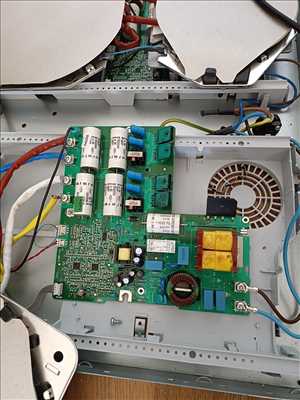 Photo de réparation de dispositifs électroniques n°8359 dans le département 6 par Azur-tronic
