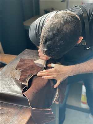 Exemple de restauration de cuir n°9273 à Bayonne par Façon Cuir