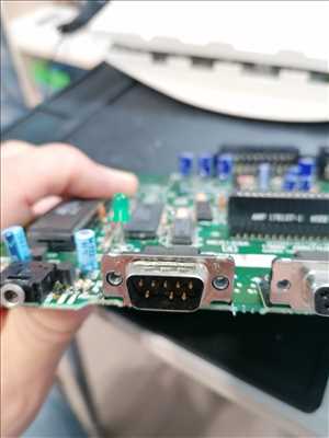Photo de réparation de console de jeux n°9926 à Montereau-Fault-Yonne par le réparateur Cmer77 Dépannage