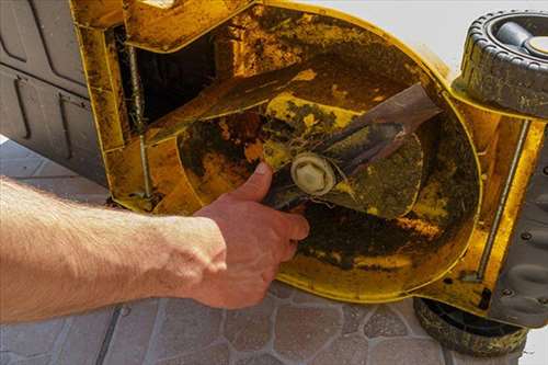 réparer une tondeuse à gazon thermique - Agde