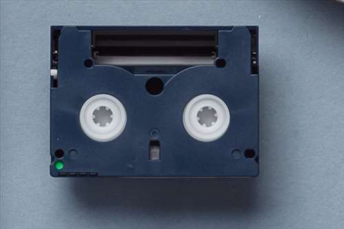 Réparer une mini cassette avec un réparateur local - Angoulême