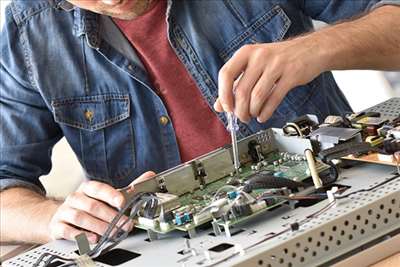 réparation de matériel électrique avec Anthony à Arras