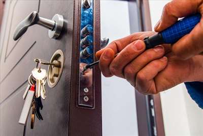 réparation de porte avec serrure avec Unlock 33 à Bordeaux