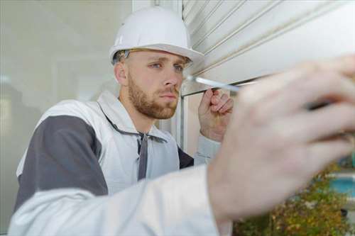 Réparation d'un volet roulant électrique ou manuel à proximité de Fuveau