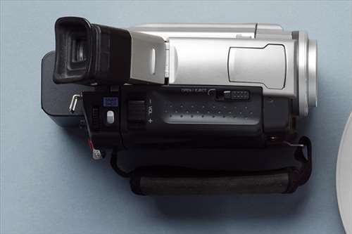 Réparer une cassette video pour un camescope - zone : Ifs