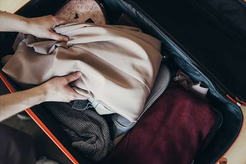 restauration de bagage avec un technicien à proximité à La Châtre