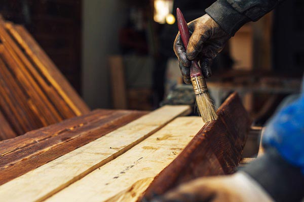 restauration de meuble en bois